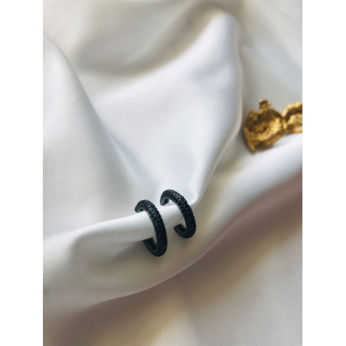 Κ401 BLACK EARR